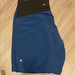 Lululemon men’s Blue and Black shorts